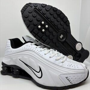 Men's Nike Shox R4 - White and Black